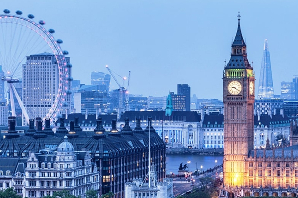 Understanding the Differences Between Citizenship and Residency